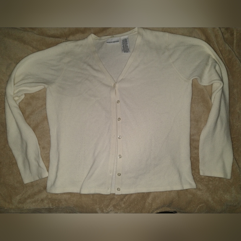 Free With Purchase Croft & Barrow Cream V-Neck Cardigan Sweater